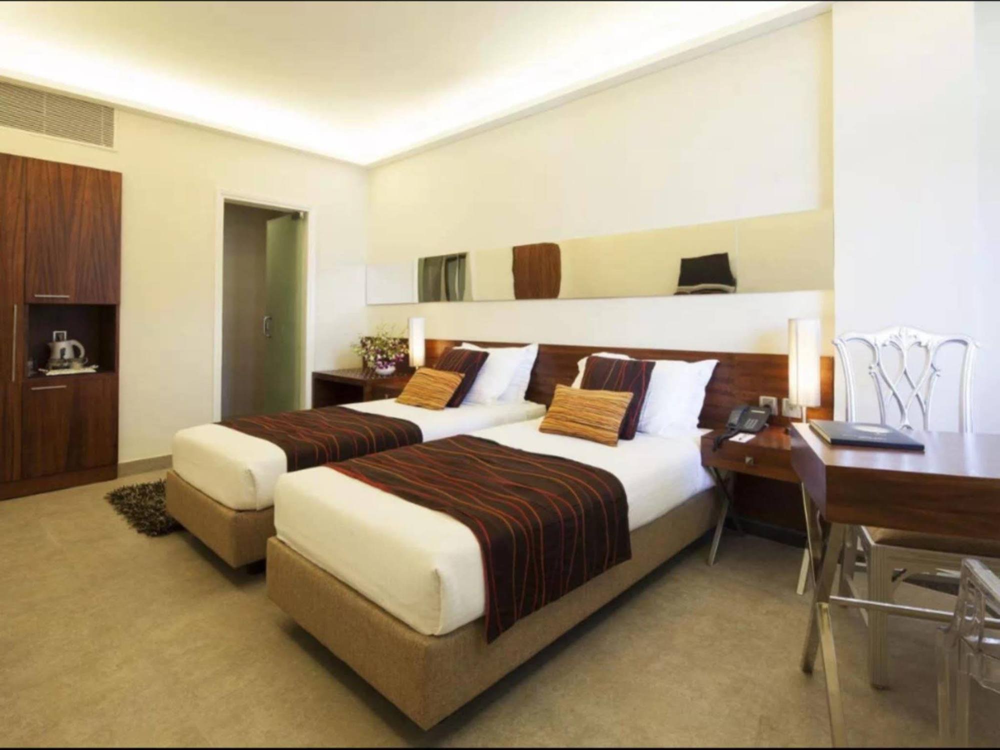 Diplomat, Chanakyapuri New Delhi- A Boutique Hotel Zewnętrze zdjęcie