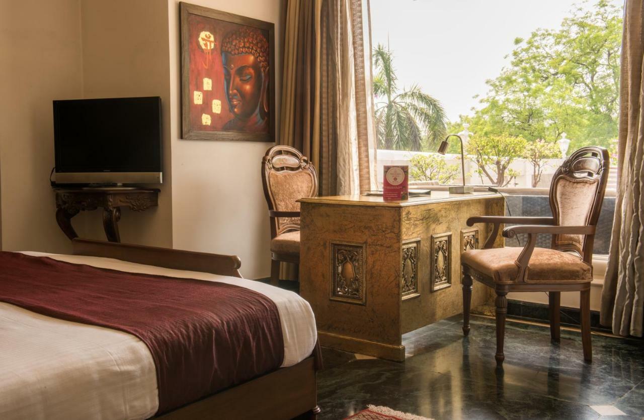 Diplomat, Chanakyapuri New Delhi- A Boutique Hotel Zewnętrze zdjęcie